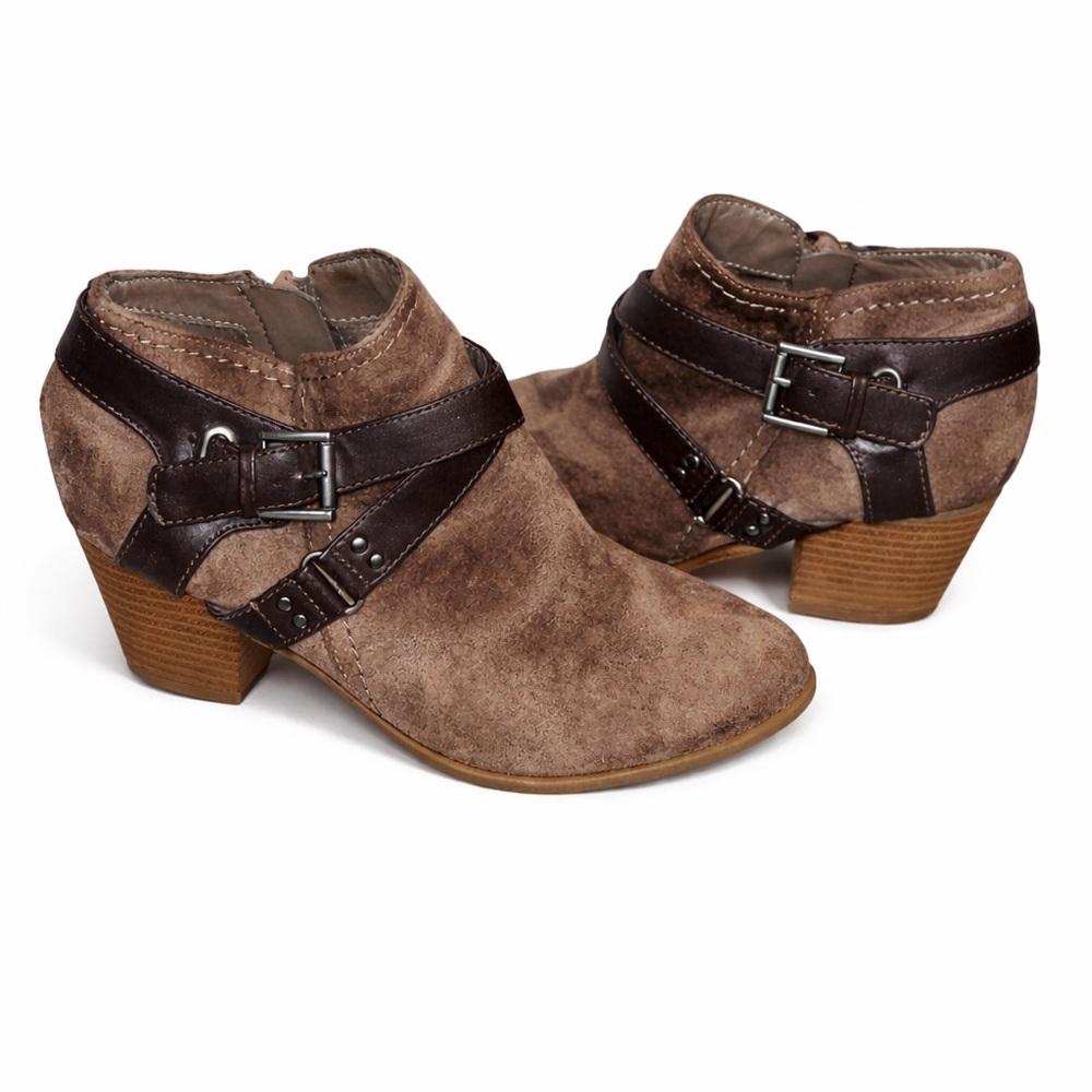 American Eagle Brown Suede Buckle Ankle Booties Women’s Size 7